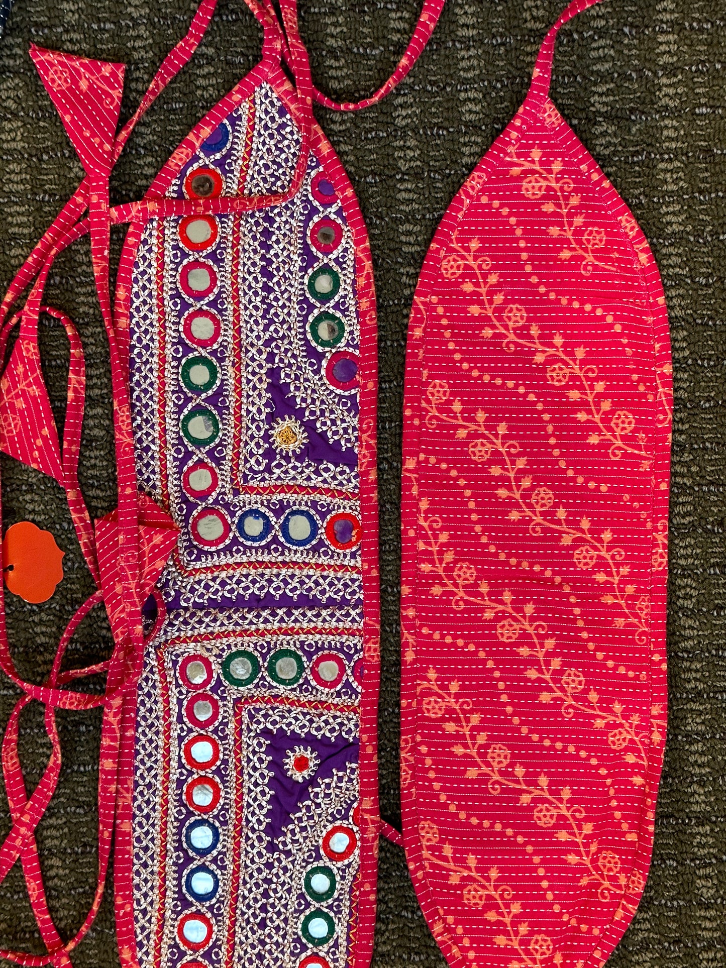 EMBROIDERED CUMMERBUNDS