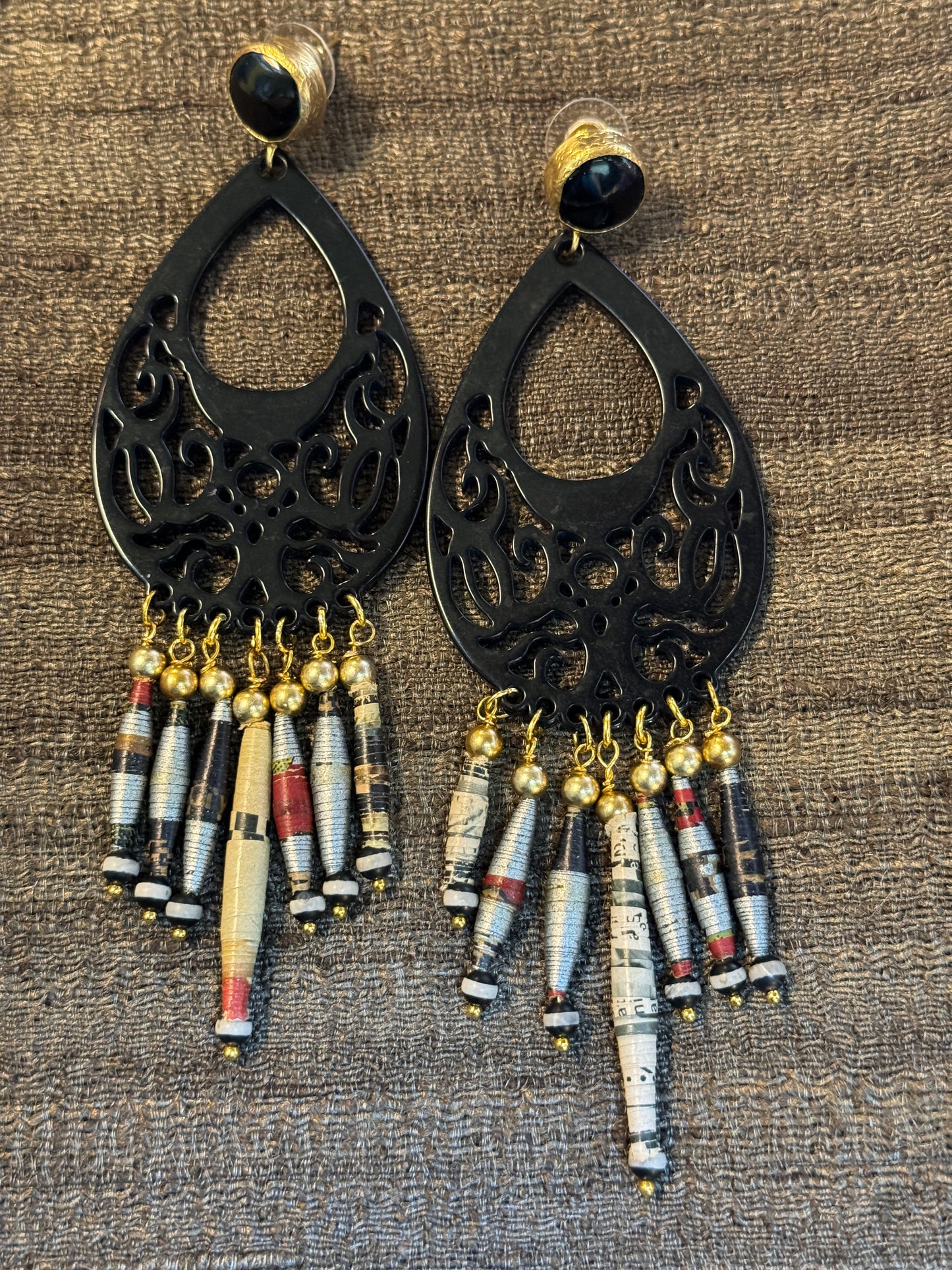 BLACK RESIN PAPER WEIGHT CHANDELIERS