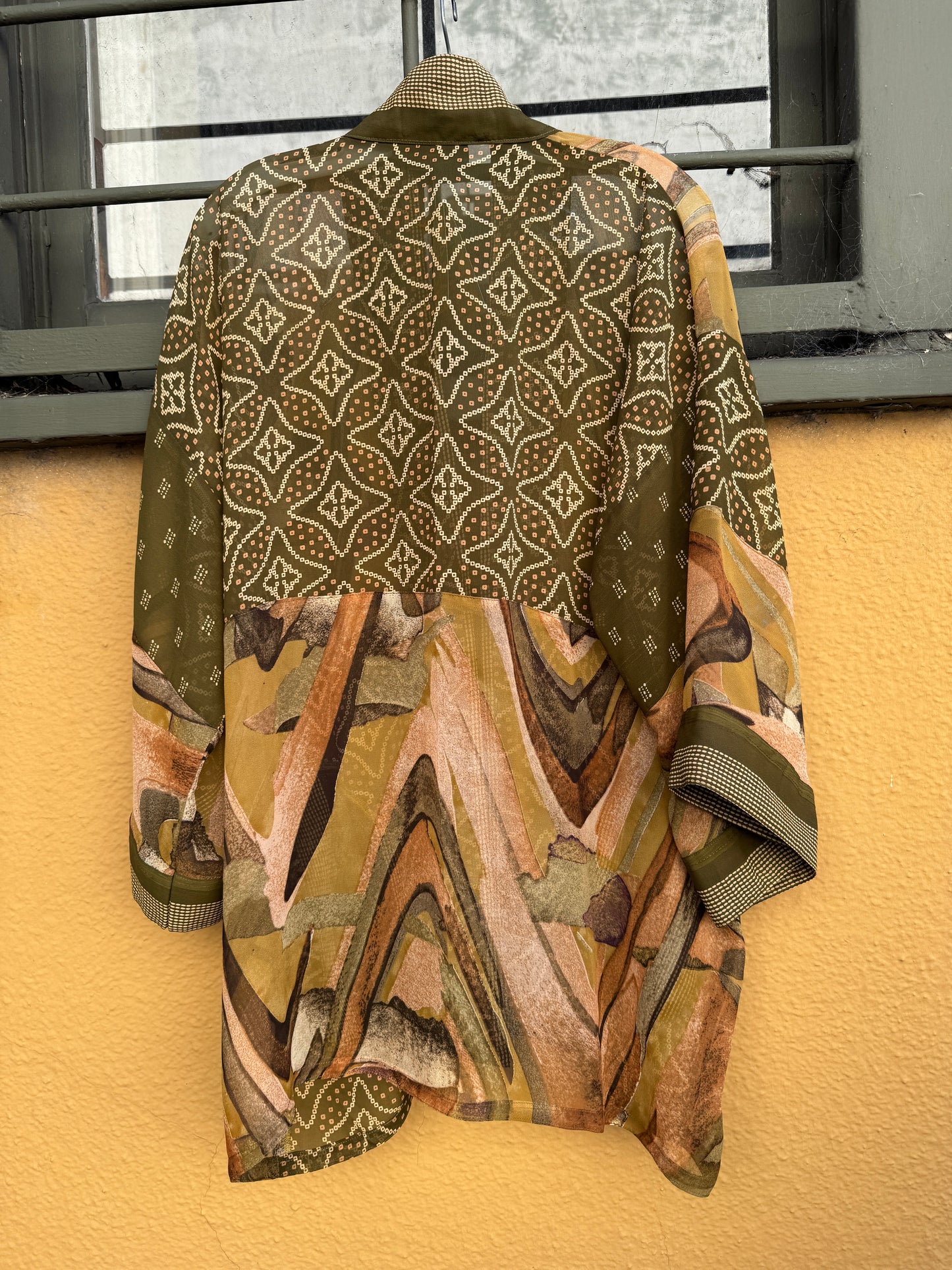 BANDHANI MOSS & MARBLE SHORT RUBY KIMONOS