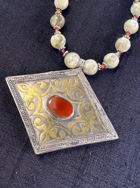 TURKMEN PENDANT LEPIDOLITE BEAD NECKLACE