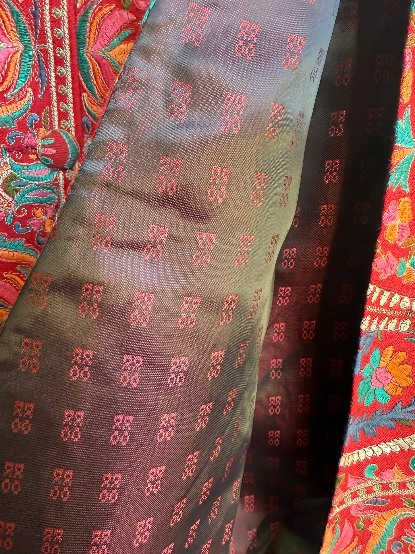 KASHMIR EMBROIDERED CAPE