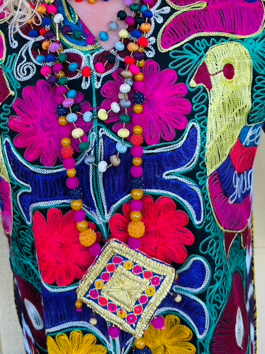 DYNAMIC DOVES UZBEKTASTIK KAFTAN