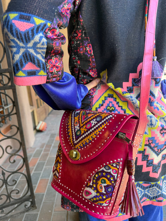 BERRY PINK LEATHER TOOLED HANDBAG