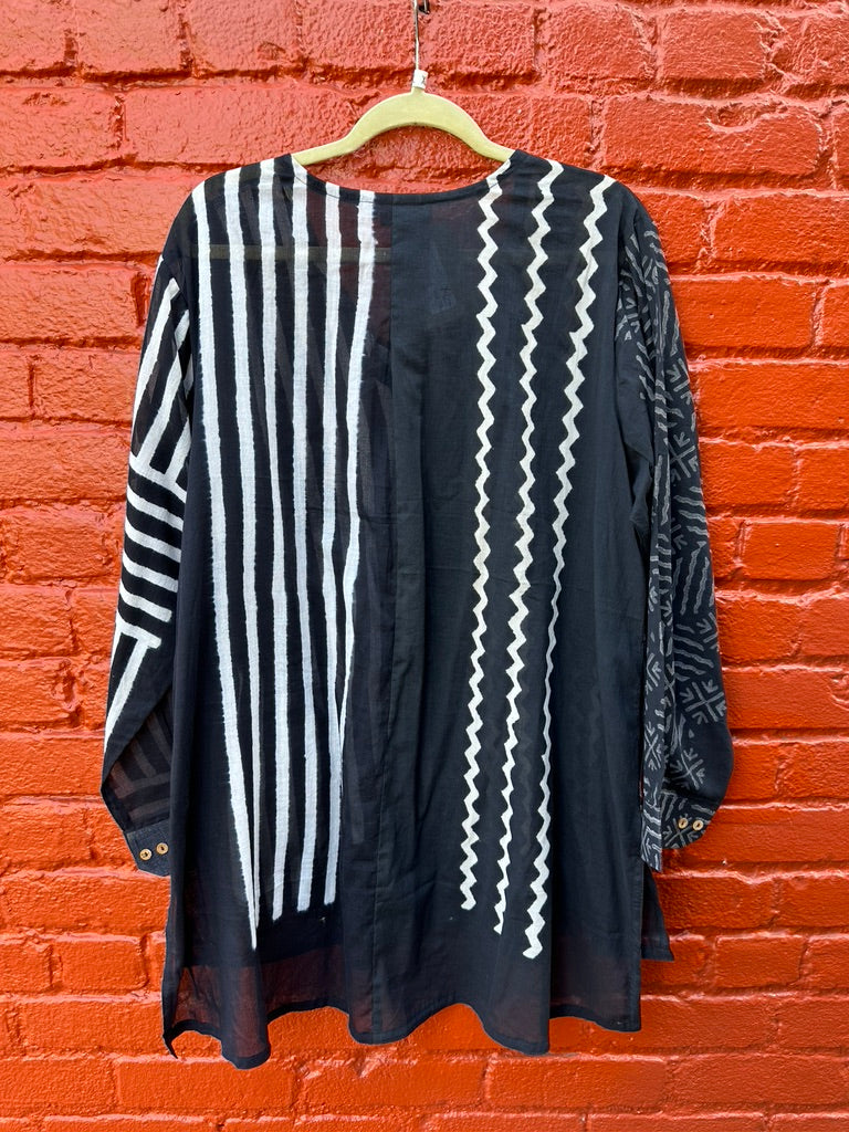 BOLD GEO EAST WEST SHIRT