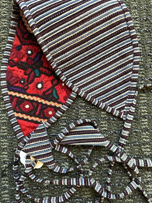 EMBROIDERED CUMMERBUNDS