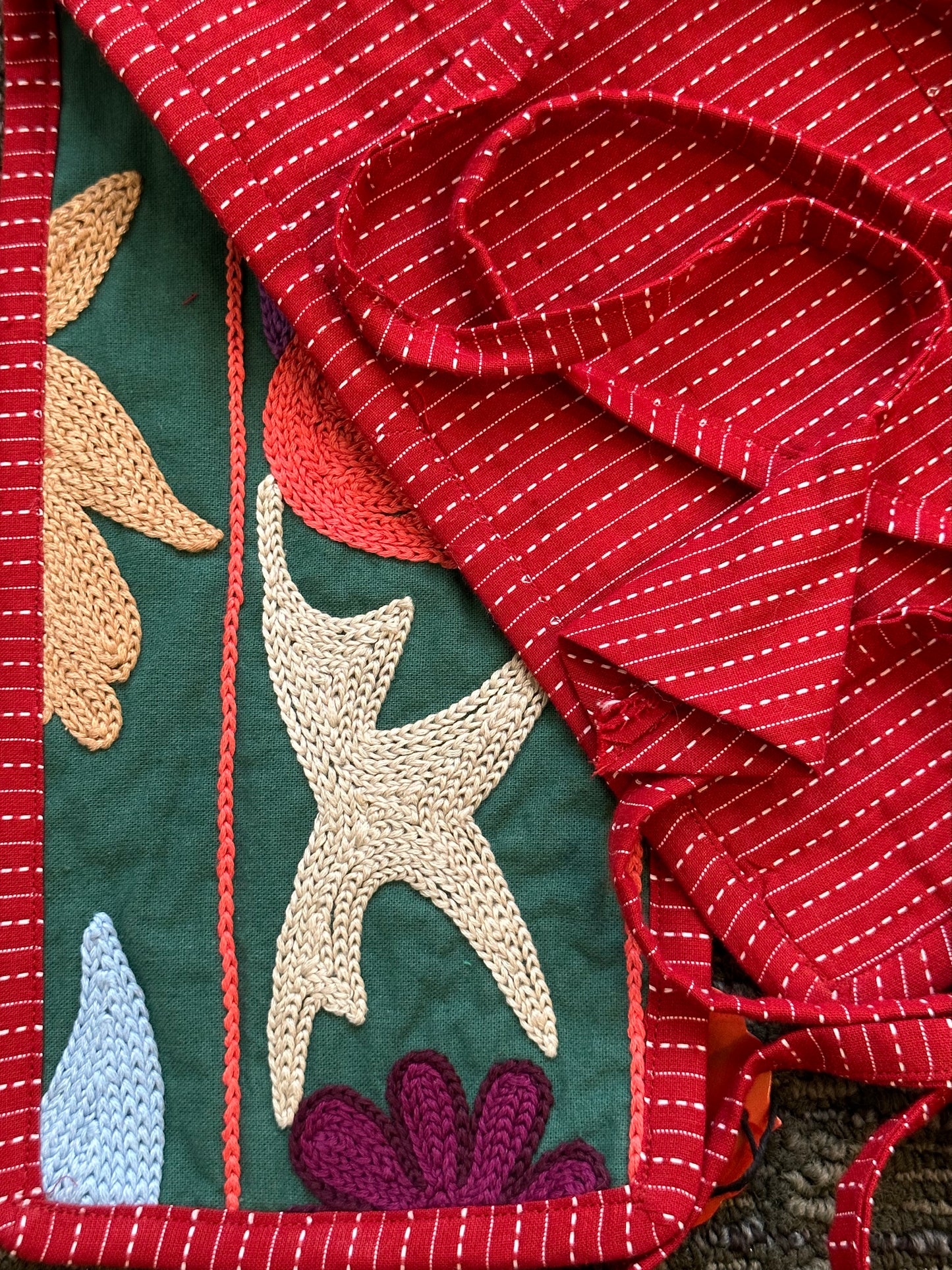 EMBROIDERED CUMMERBUNDS
