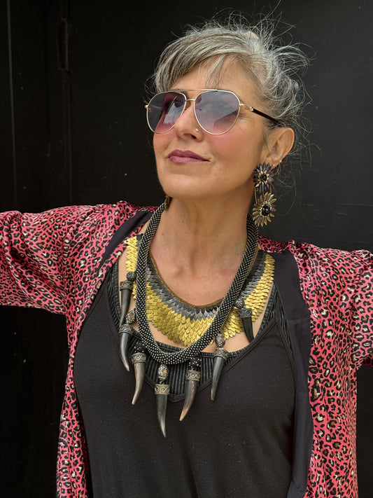 BLACK BLING CLAW CROCHET NECKLACE