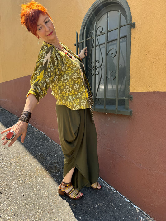 KAGAN BLOUSE OLIVE BATIK