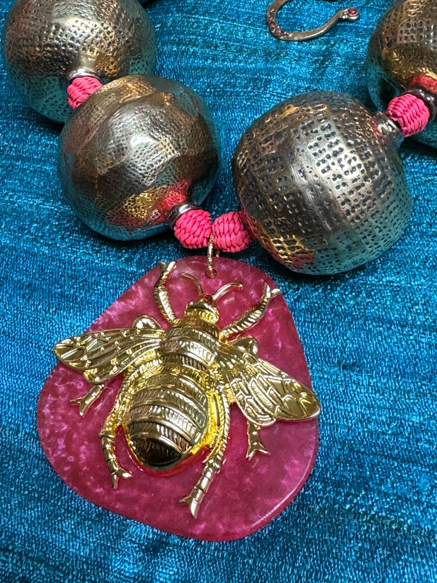 HONEY BEE HORSE HAIR JUMBO BRASS BAUBLE NECKPIECE