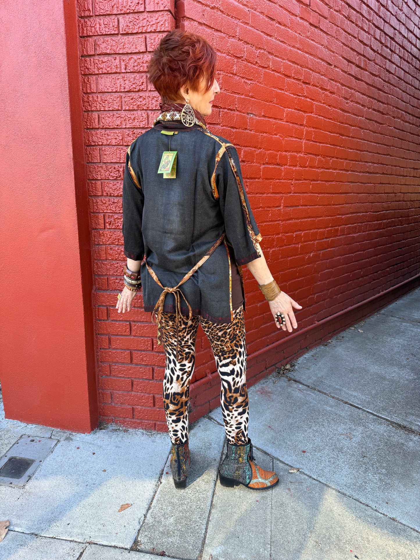DOUBLE SIDED REVERSIBLE KIMONOS