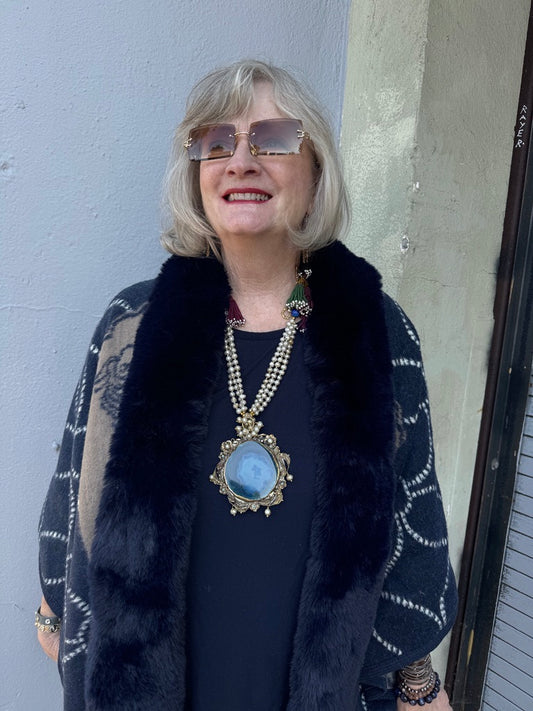 ISLE OF BLUE PEARL AGATE SLAB NECKPIECE