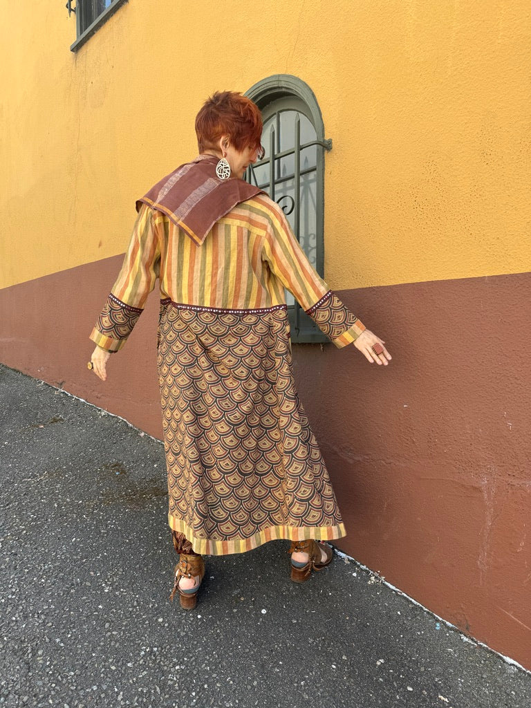 WOMAN OF WHEAT COAT DRESS