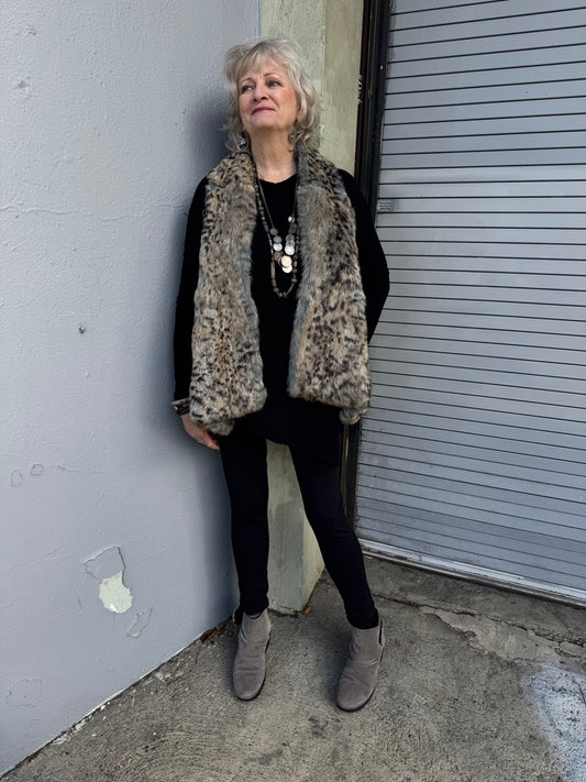 LEOPARD RABBIT SILVER FOX