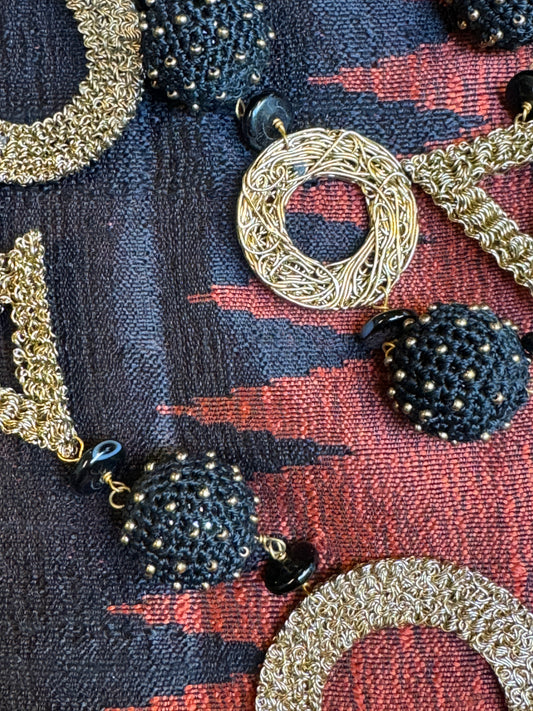 CROCHET ANGLES NECKLACE