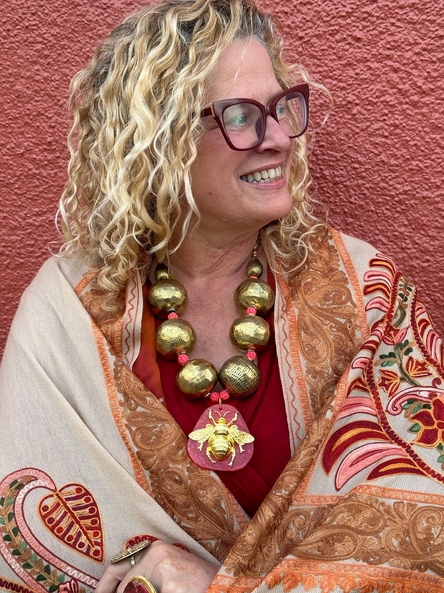 HONEY BEE HORSE HAIR JUMBO BRASS BAUBLE NECKPIECE