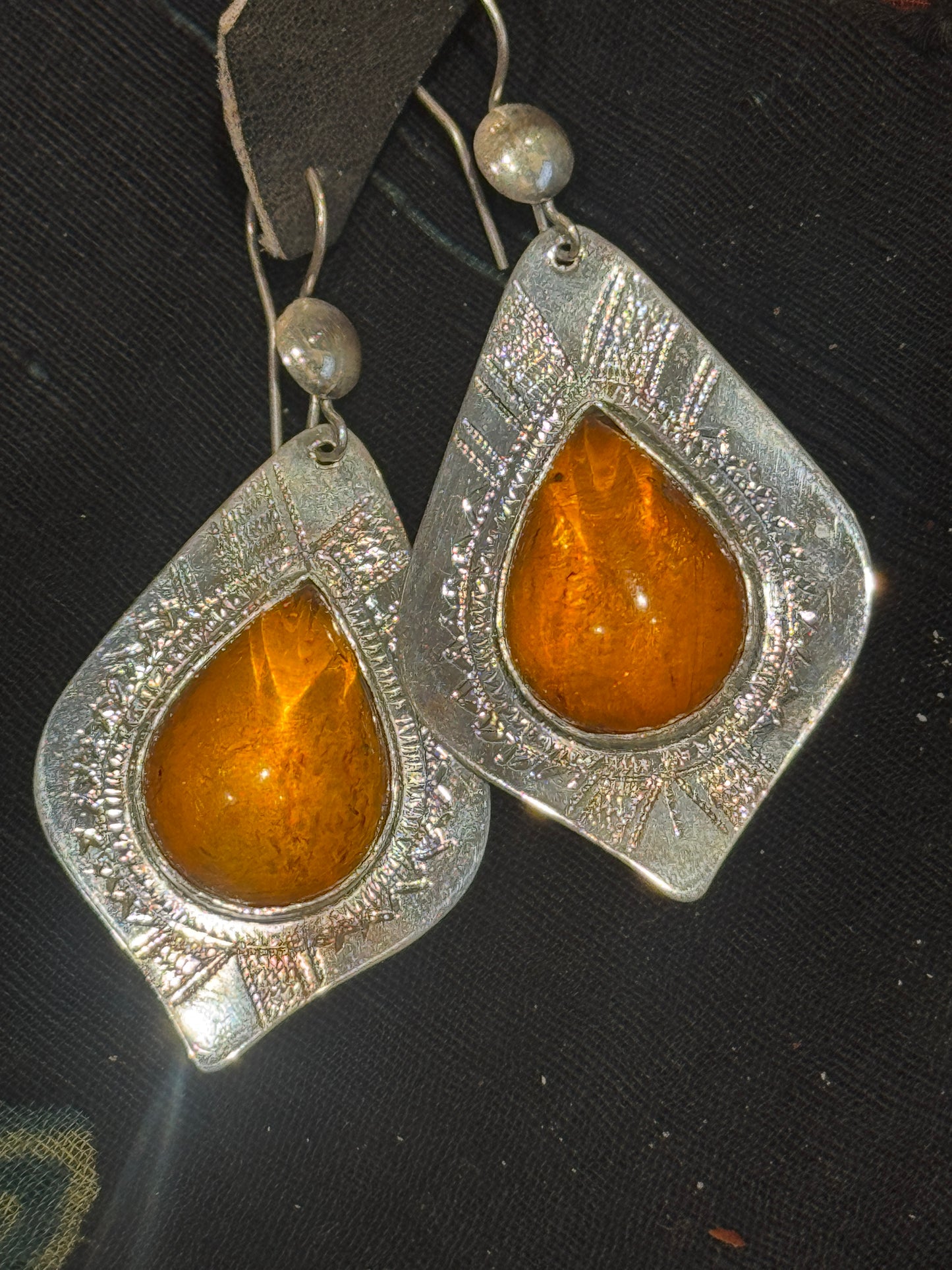 BALTIC AMBER SILVER ENGRAVED EARRINGS