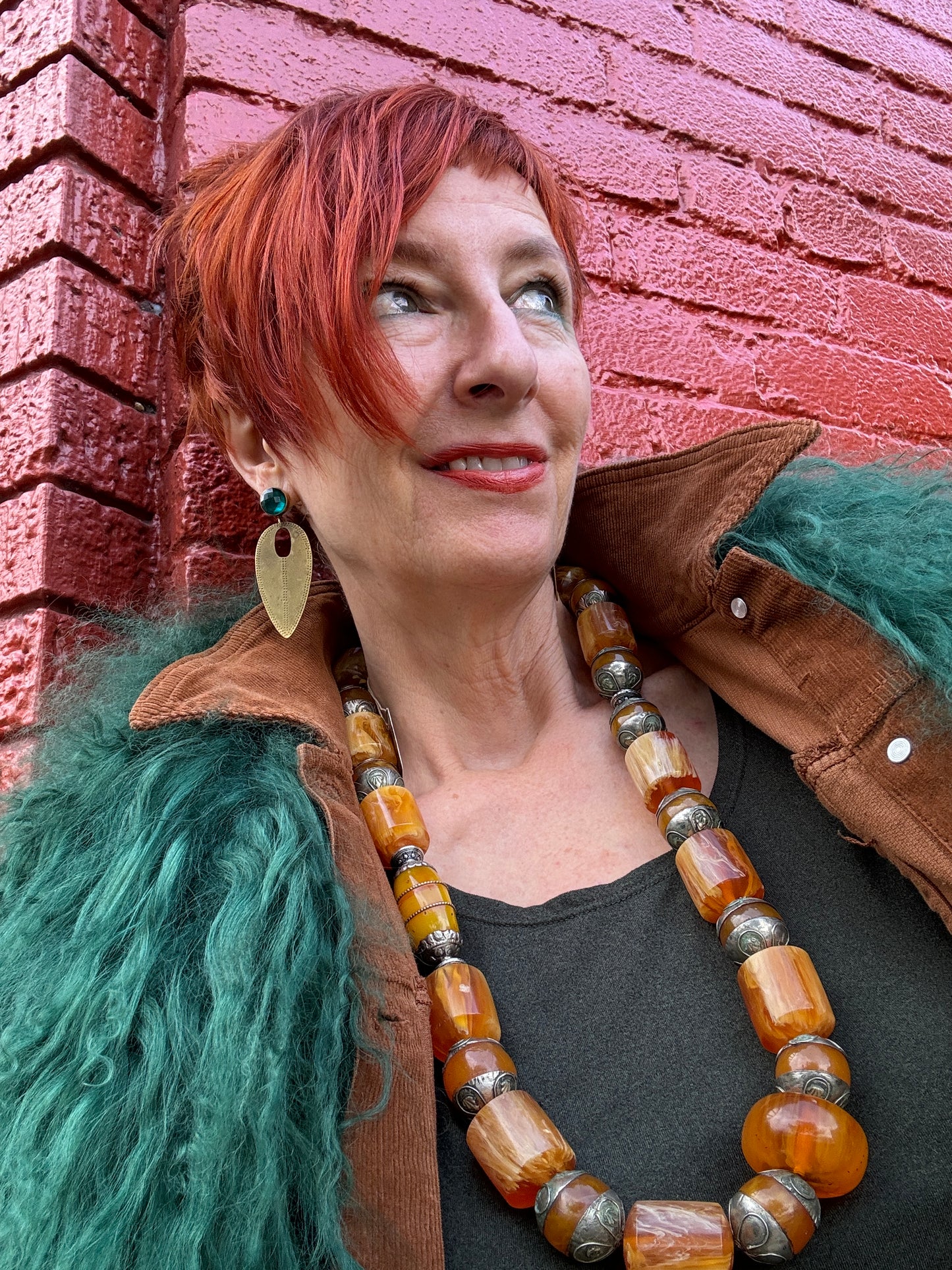 AMBER MAMMOTH NECKLACE