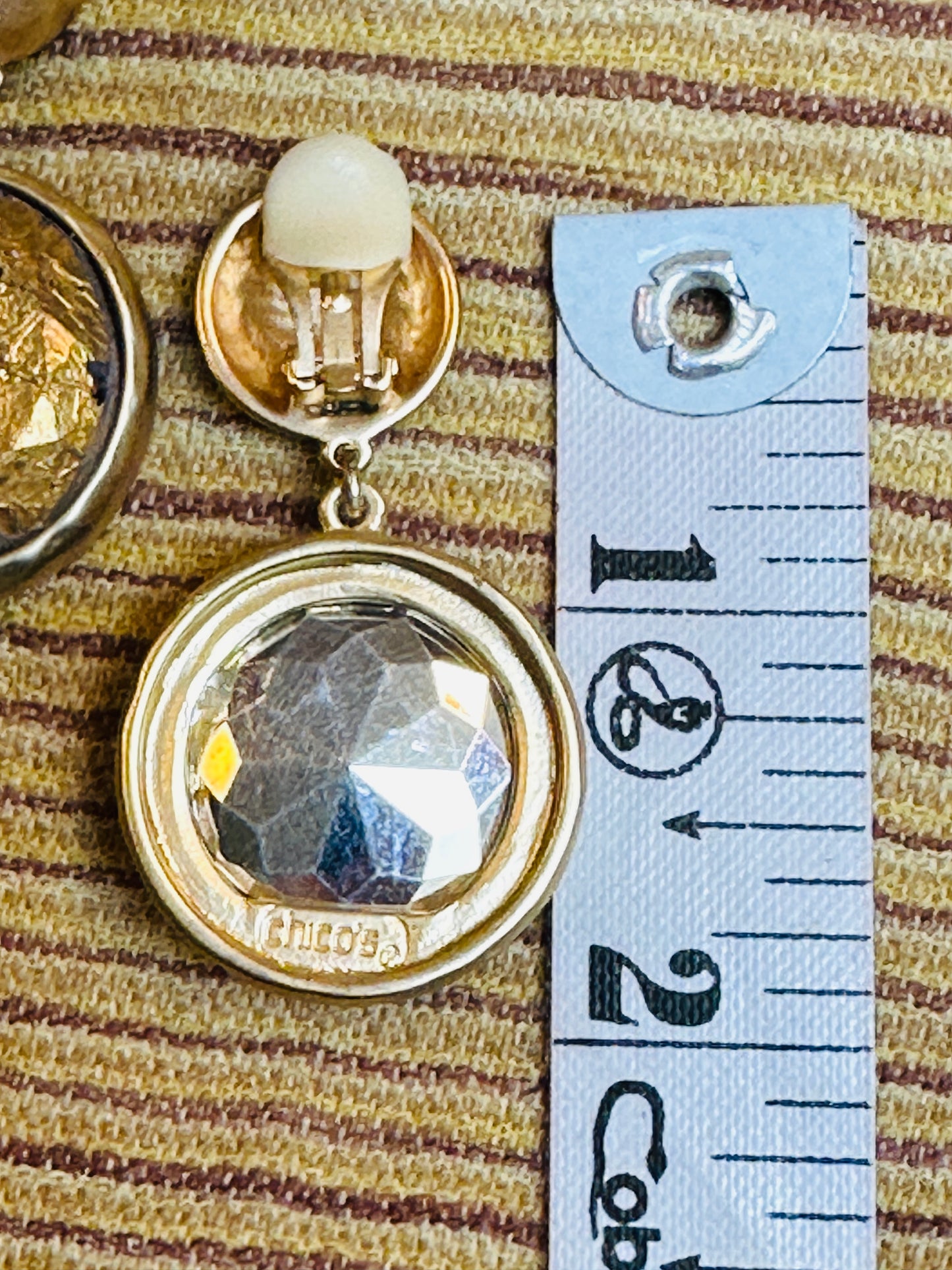 CLIP CLIP HOORAY! CLIP-ON EARRINGS