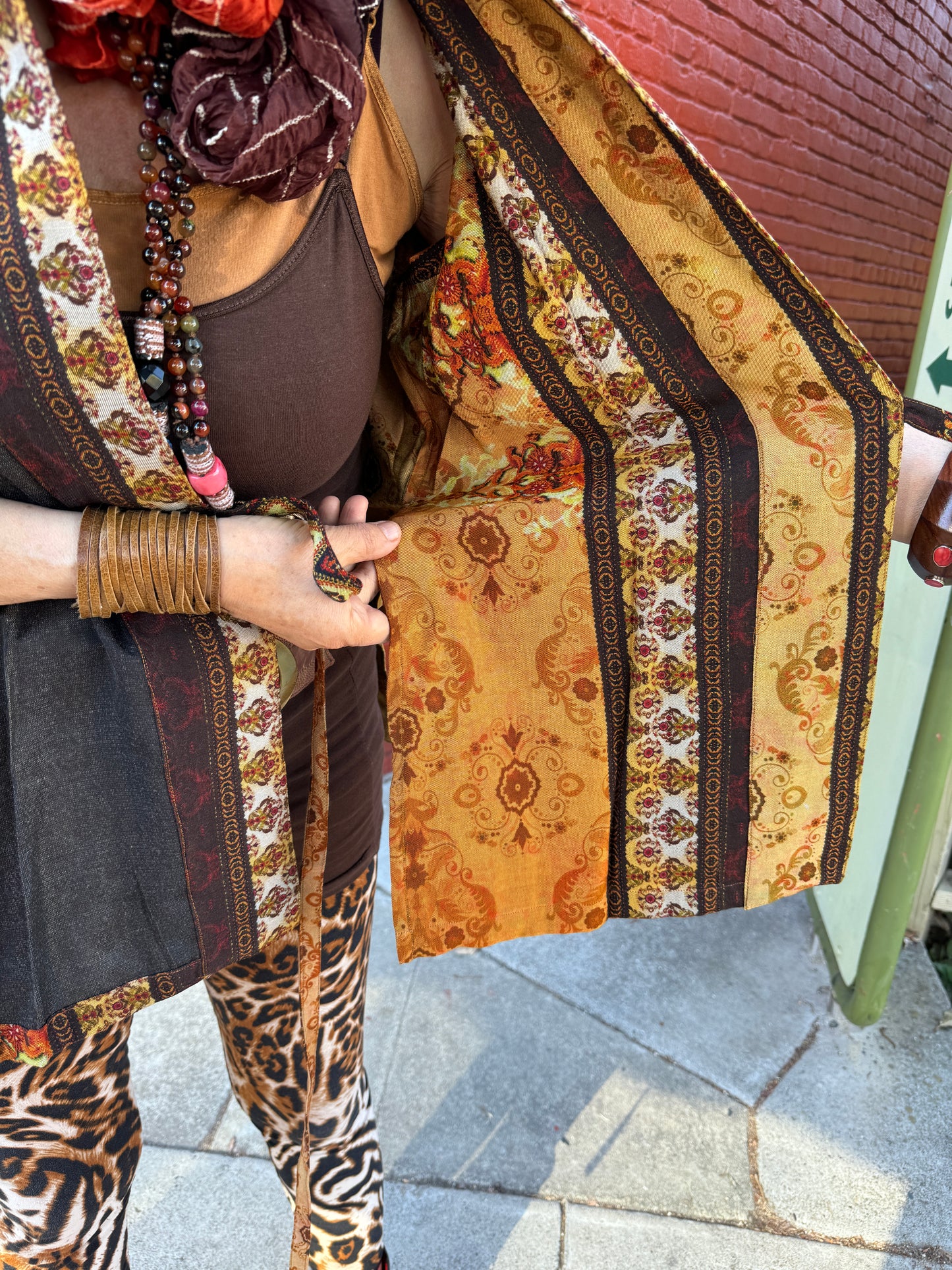 DOUBLE SIDED REVERSIBLE KIMONOS
