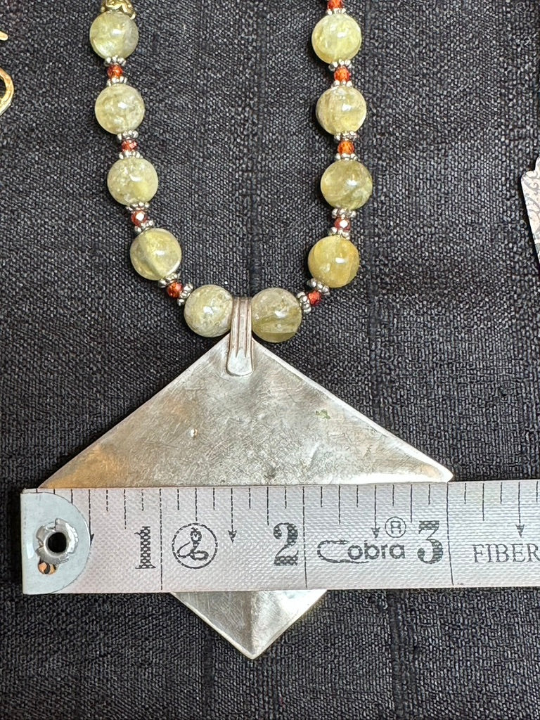 TURKMEN PENDANT LEPIDOLITE BEAD NECKLACE