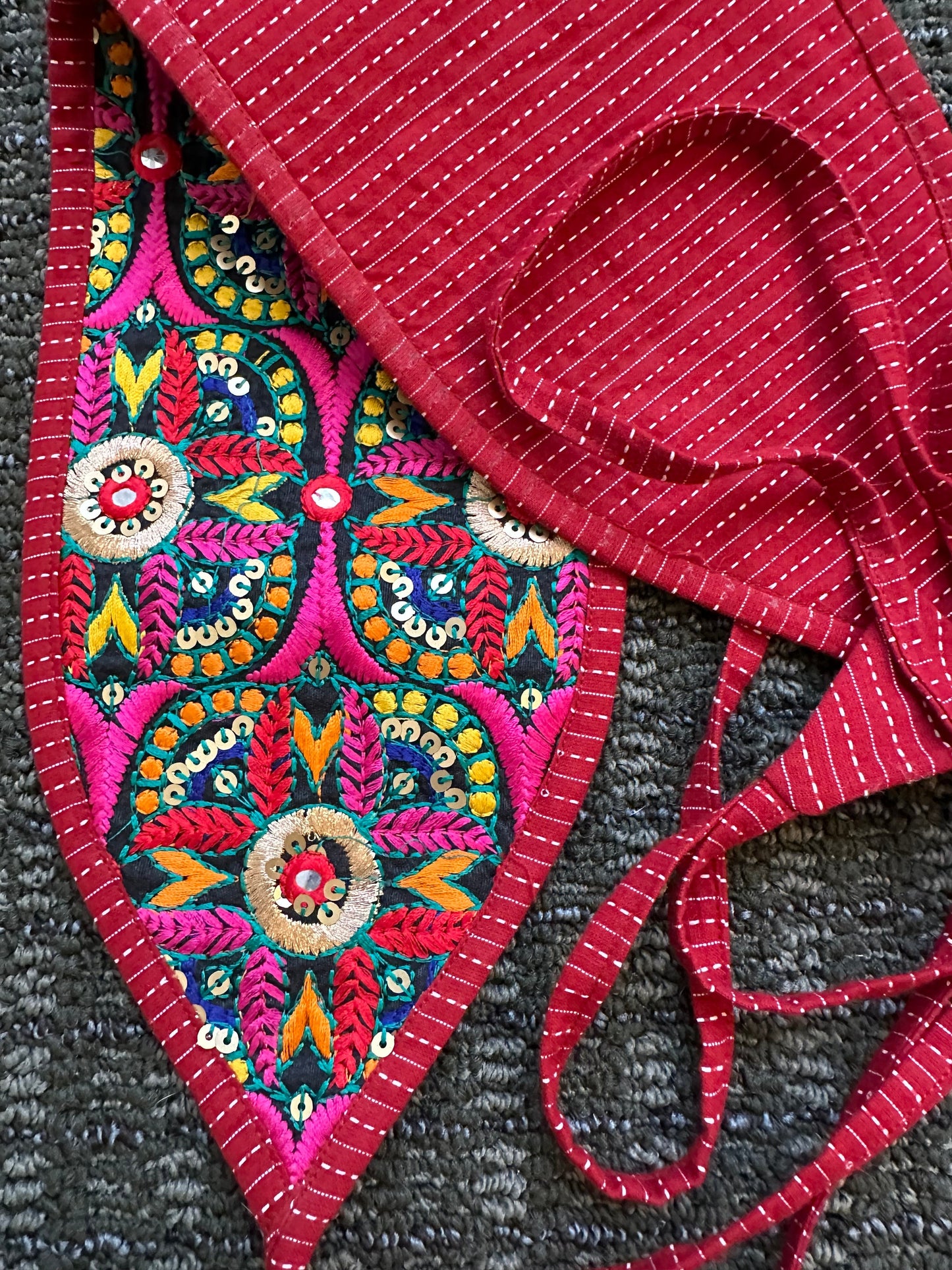 EMBROIDERED CUMMERBUNDS