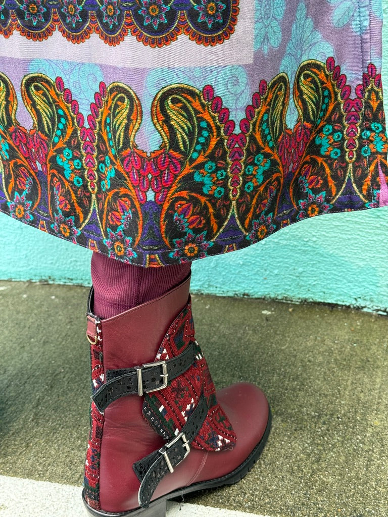 WINE CROCODILE ROCK COLLAGE COAT