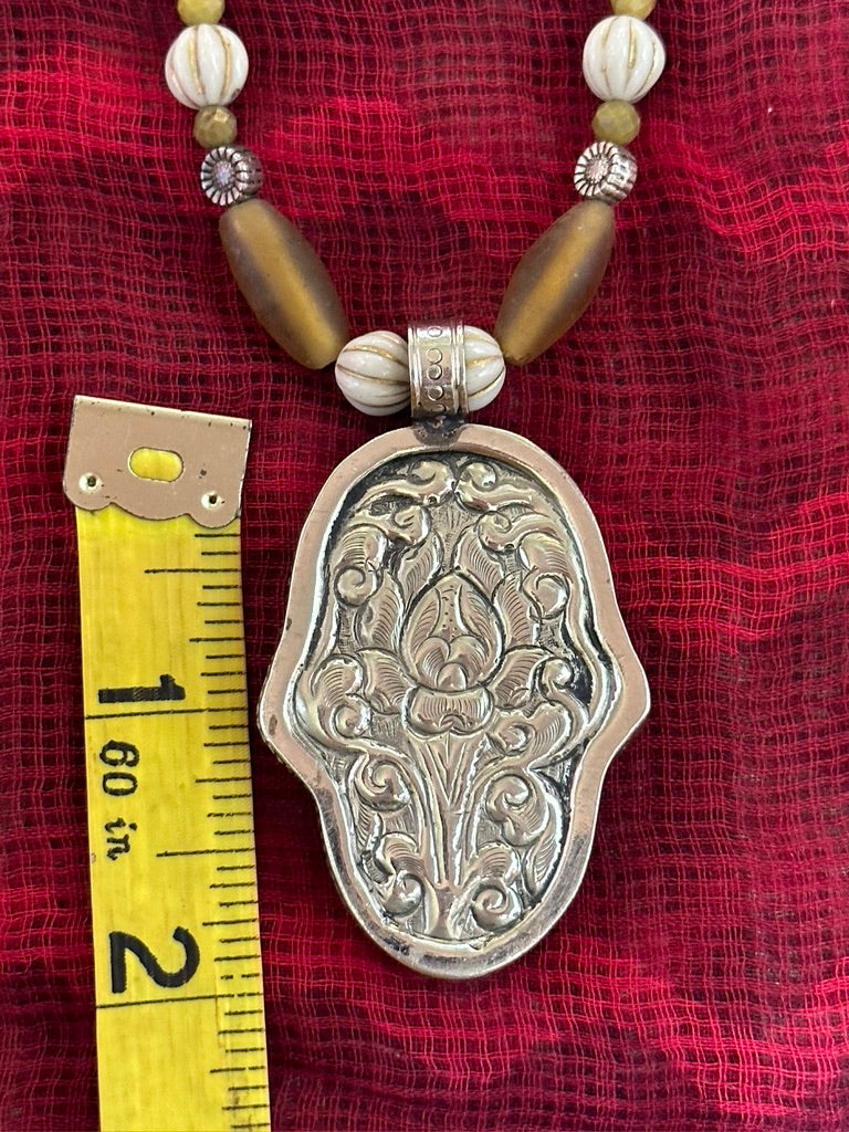 BIJOU HAMSA NECKLACE