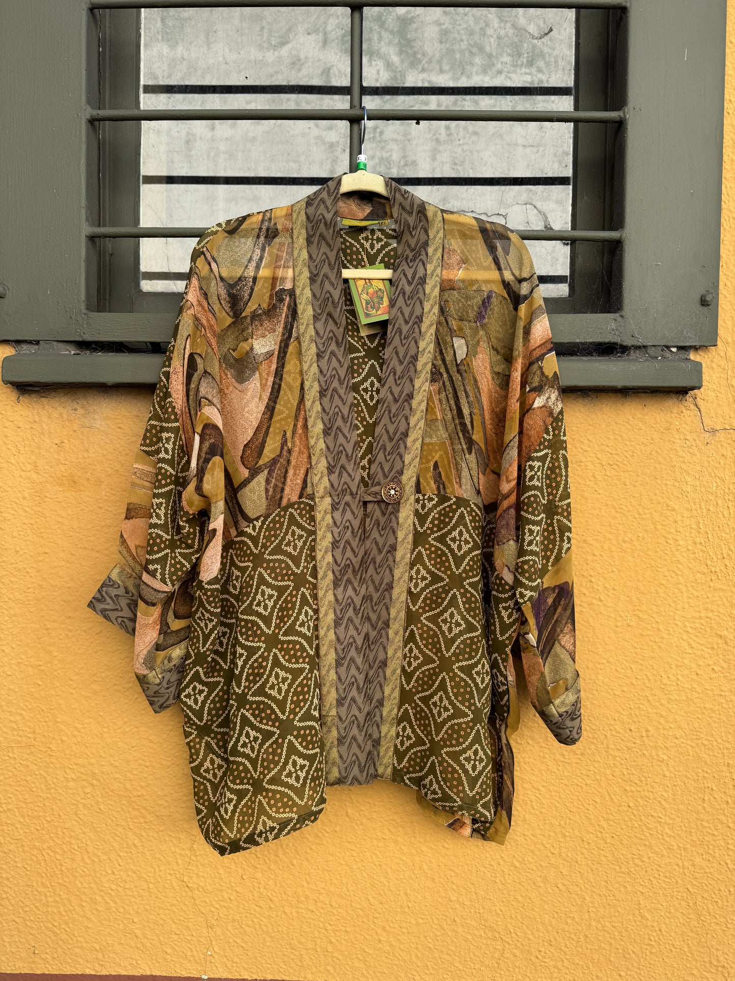 BANDHANI MOSS & MARBLE SHORT RUBY KIMONOS