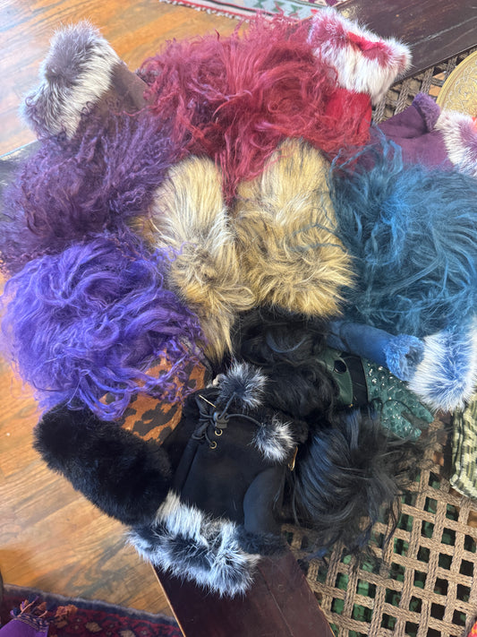 MONGOLIAN CURLY LAMB CUFFS