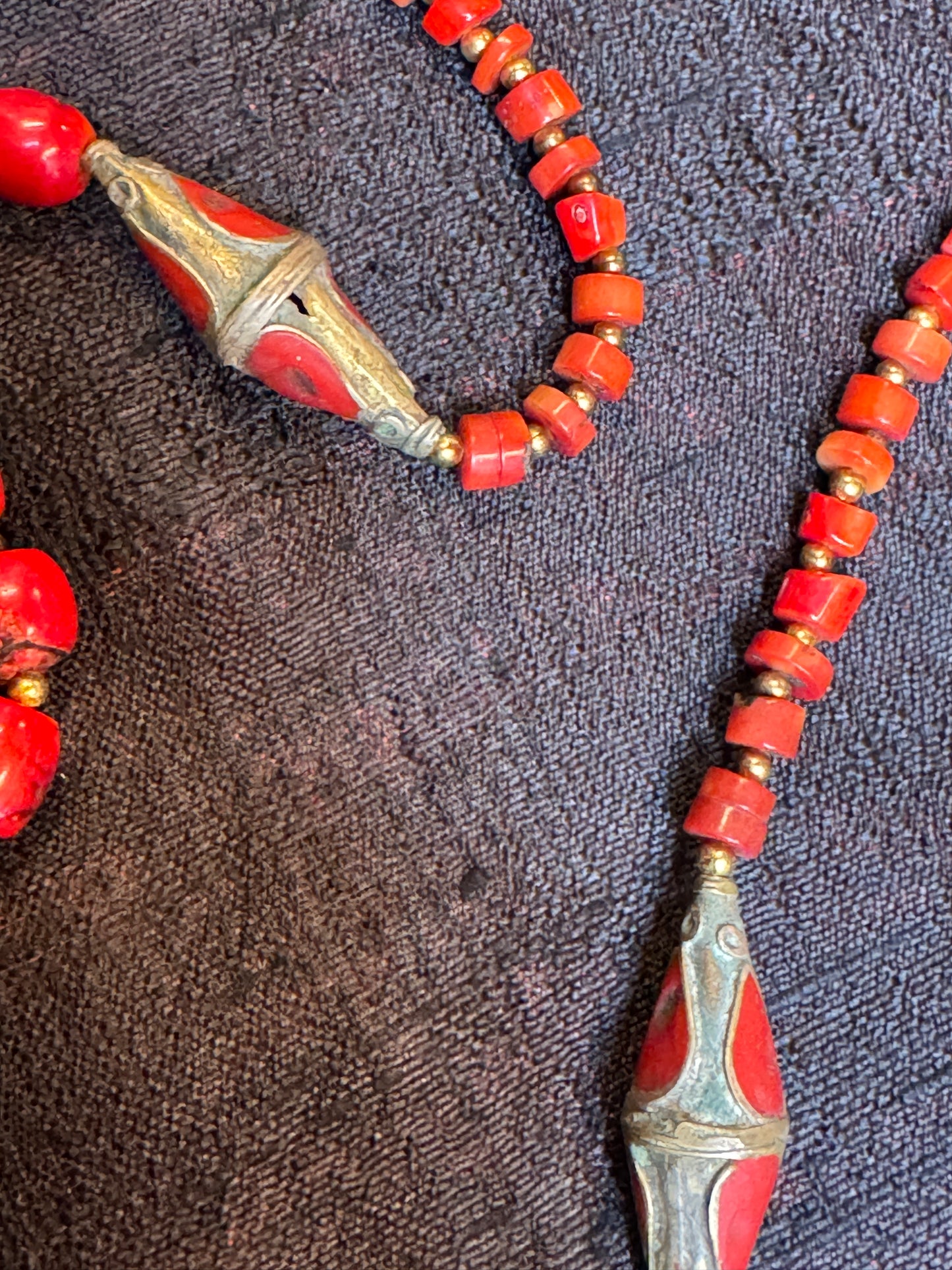 CORAL FOR QUEENS NECKLACES