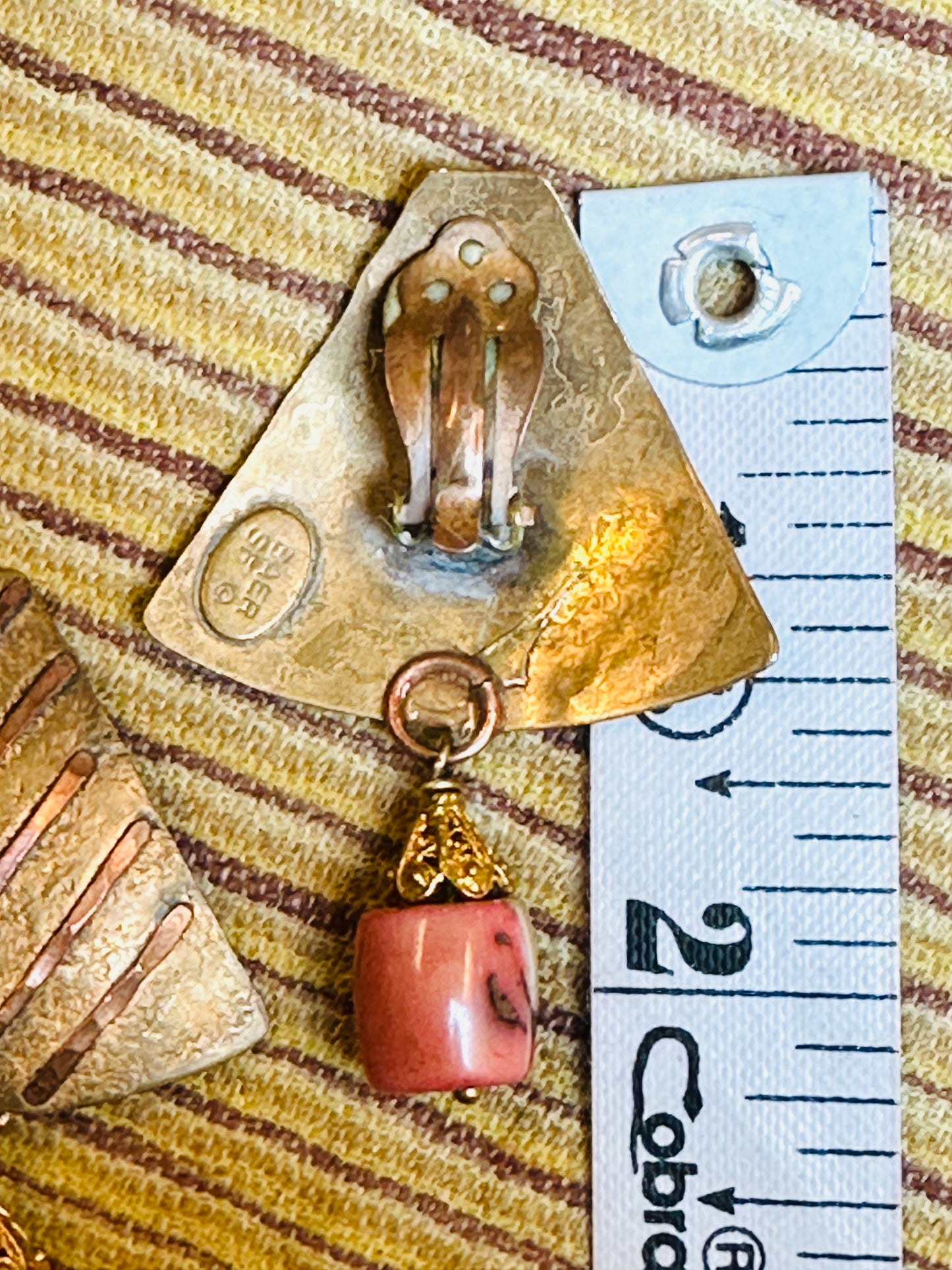 CLIP CLIP HOORAY! CLIP-ON EARRINGS