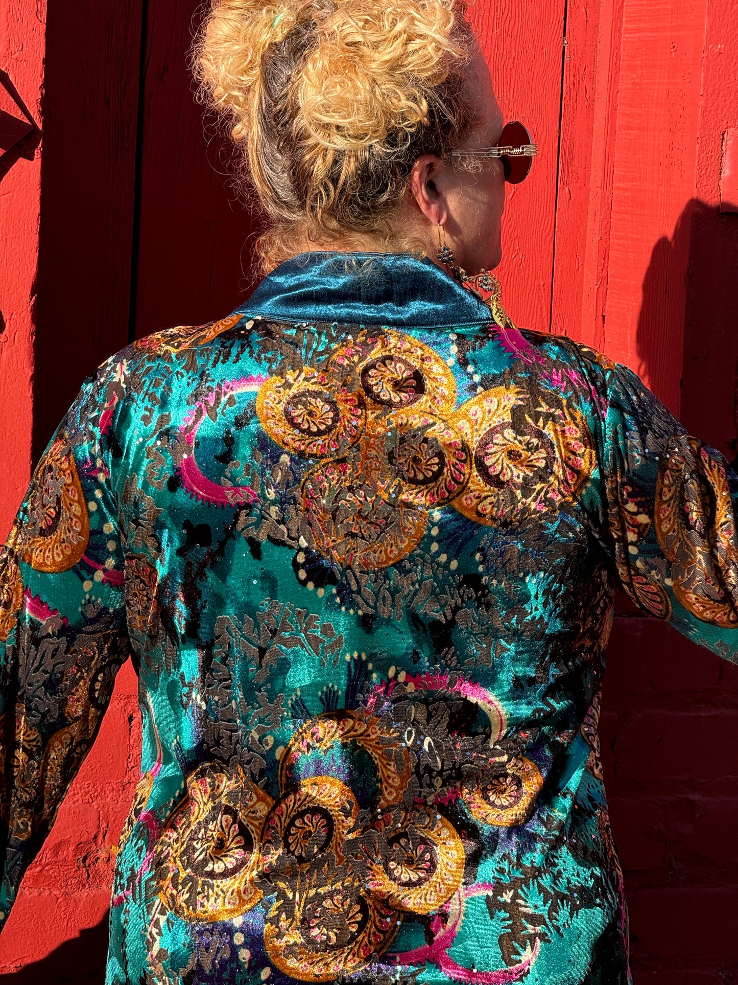 BLUE VELVET BUTTON KIMONO