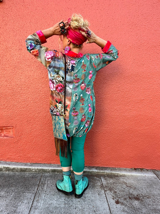 PERFUME & PETALS ORACLE TOP