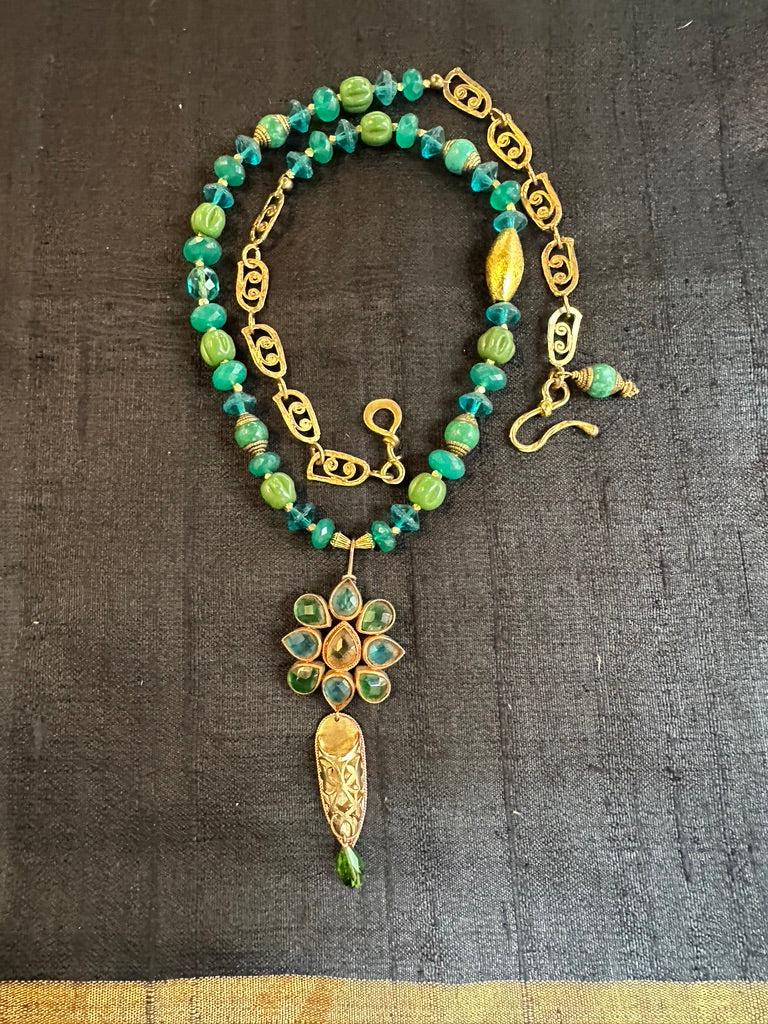 VERDANT DREAMS NECKLACE