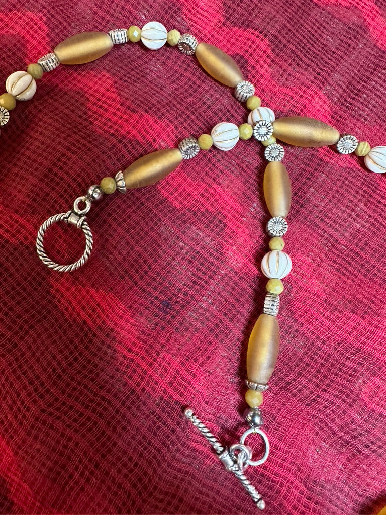 BIJOU HAMSA NECKLACE