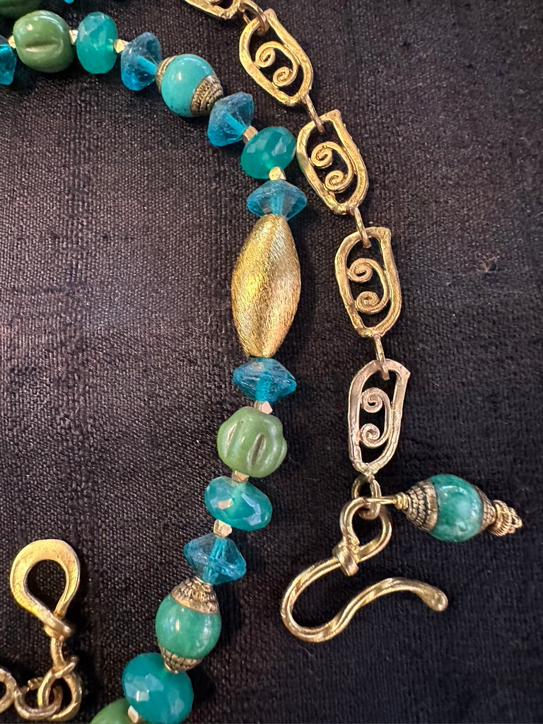 VERDANT DREAMS NECKLACE