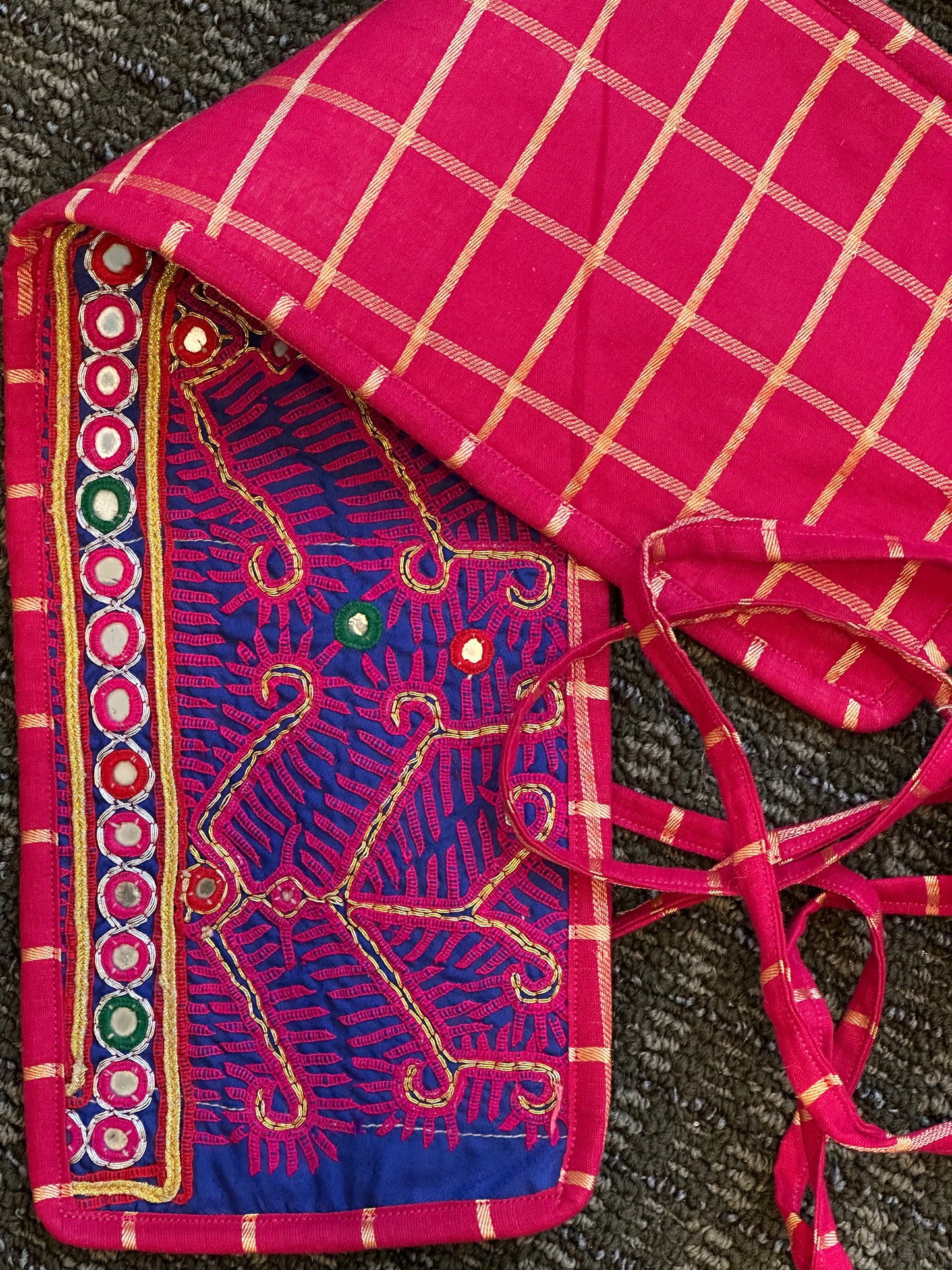 EMBROIDERED CUMMERBUNDS