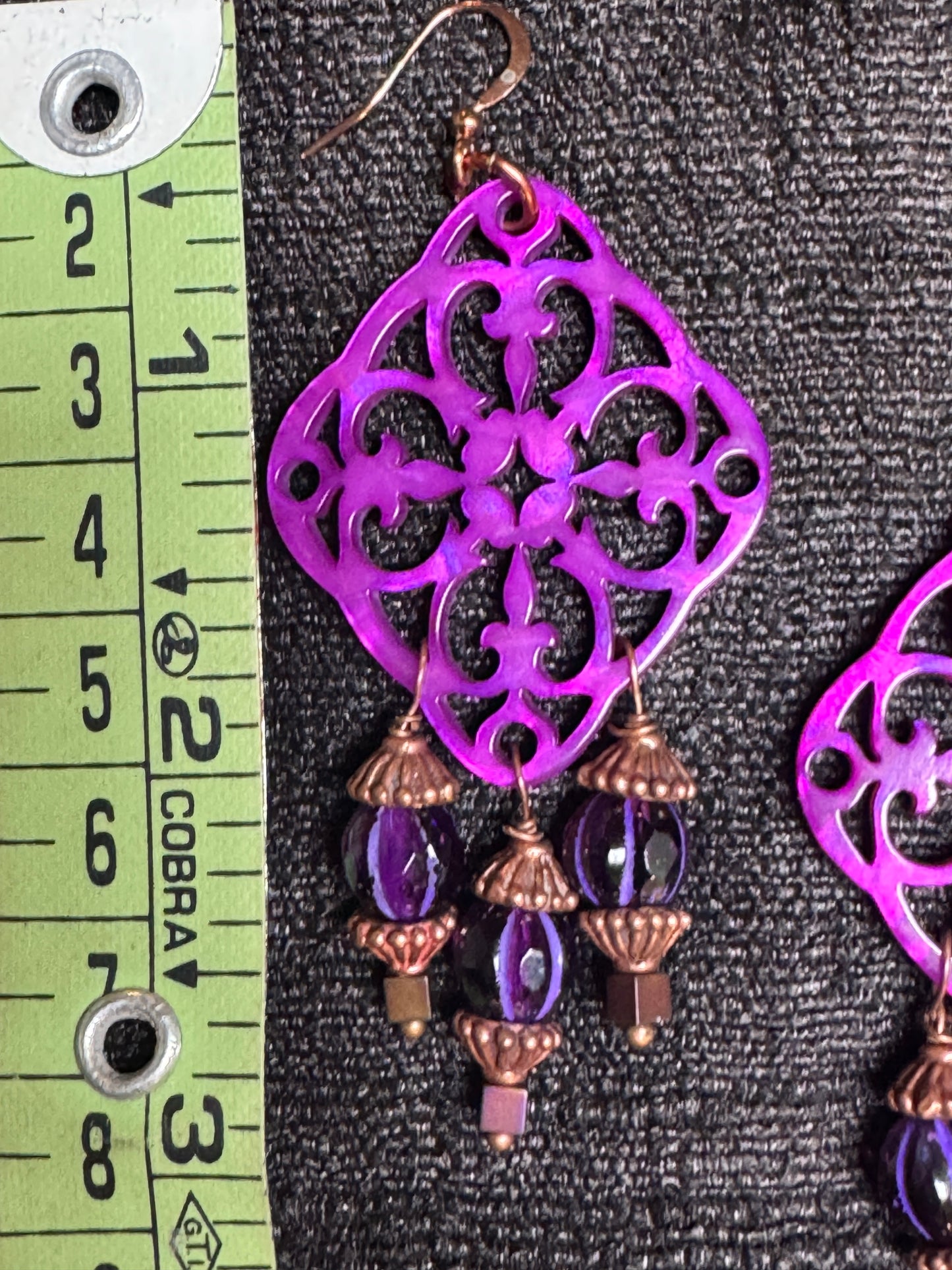 REGAL RESIN EARRINGS