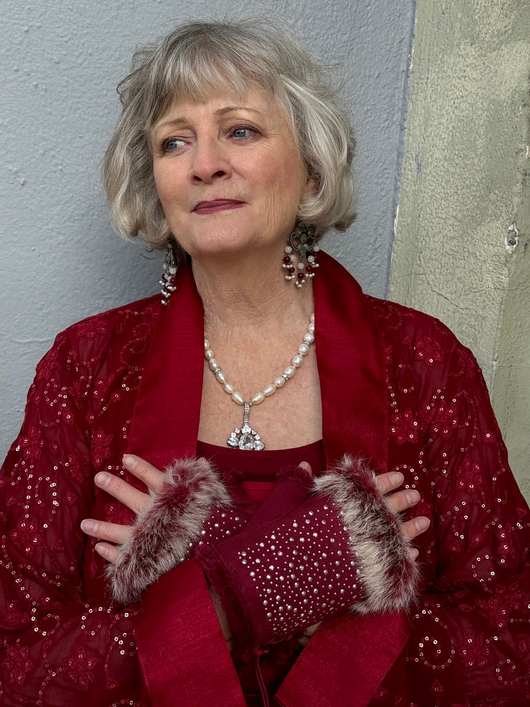 FINGERLESS & FURRYFUL GLOVES