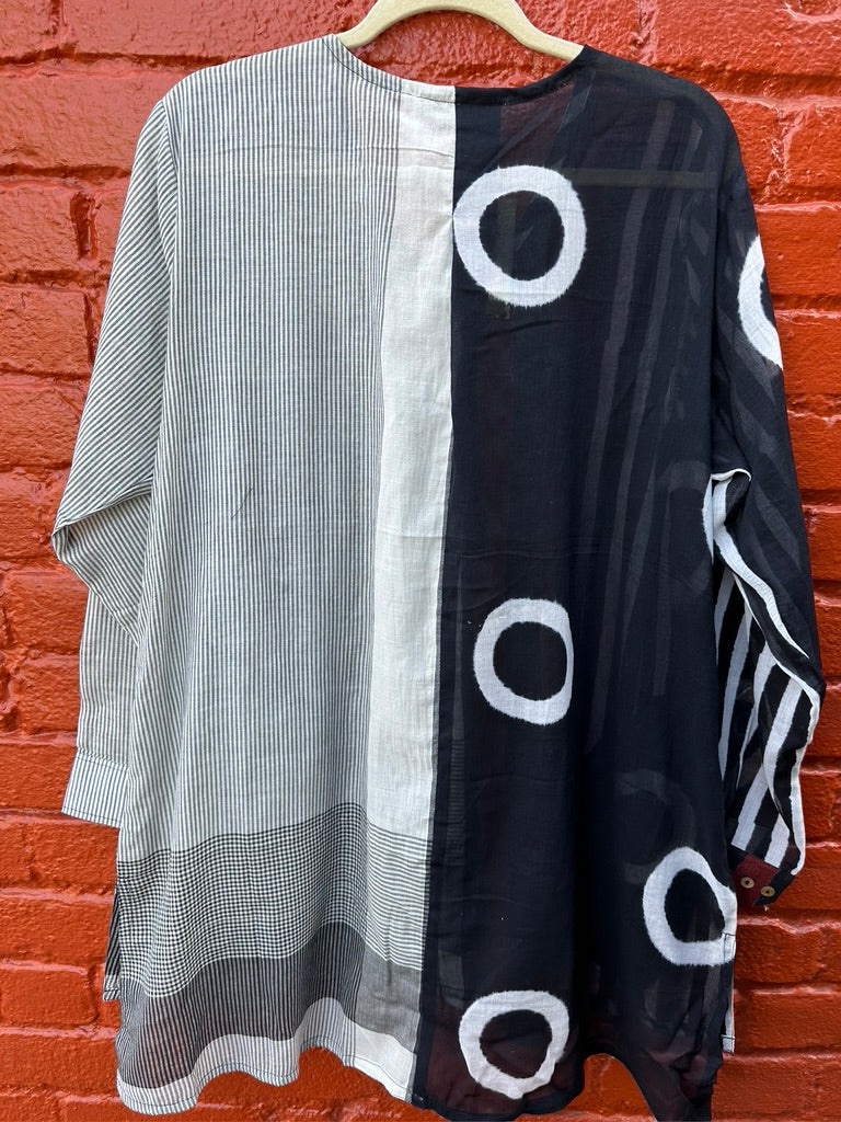 BOLD GEO EAST WEST SHIRT