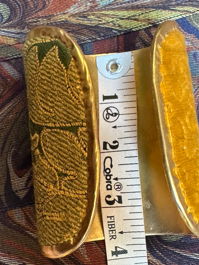 LEAVES OF GOLD TURKOMAN CUFF