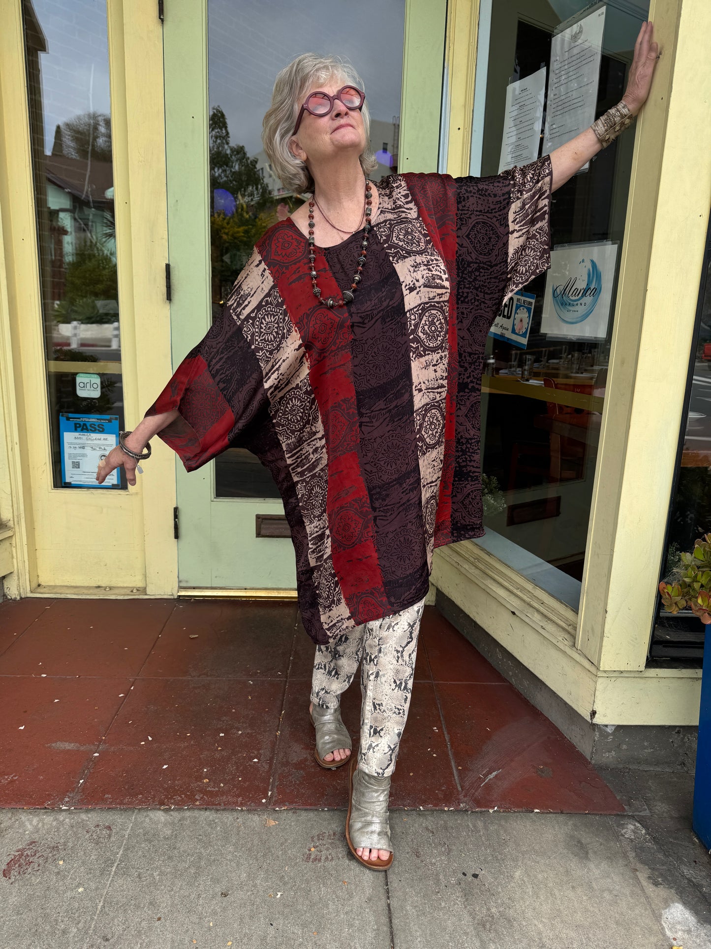 BROAD BRUSH STROKE KAFTAN TOP