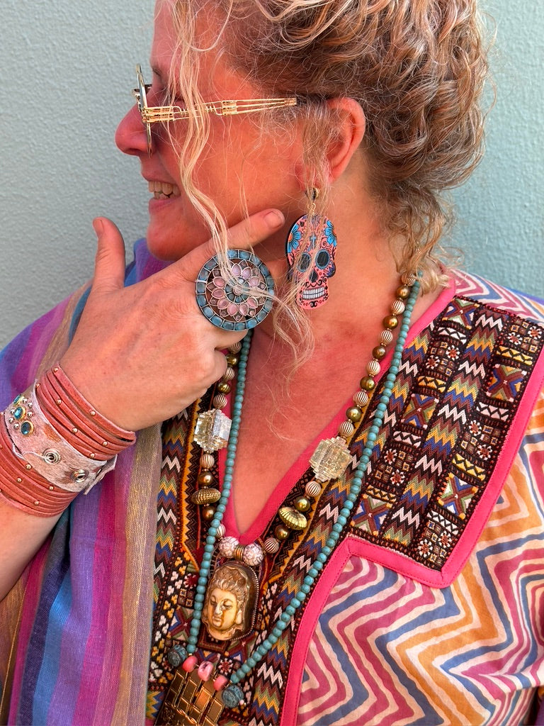 QUANYIN COSMIC SPARKLE NECKLACE