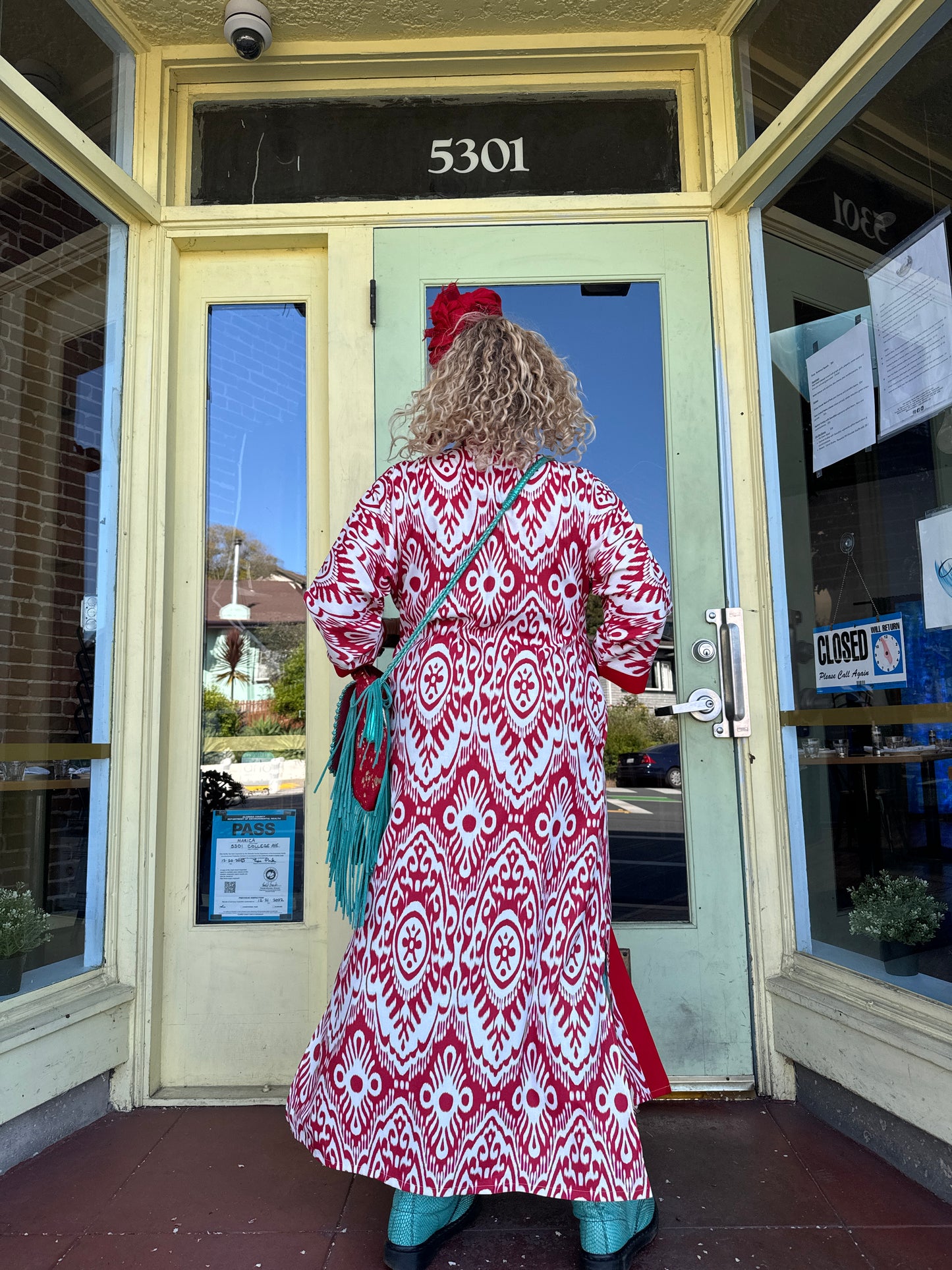 CANDY RED & BRIGHT WHITE IKAT DUSTER