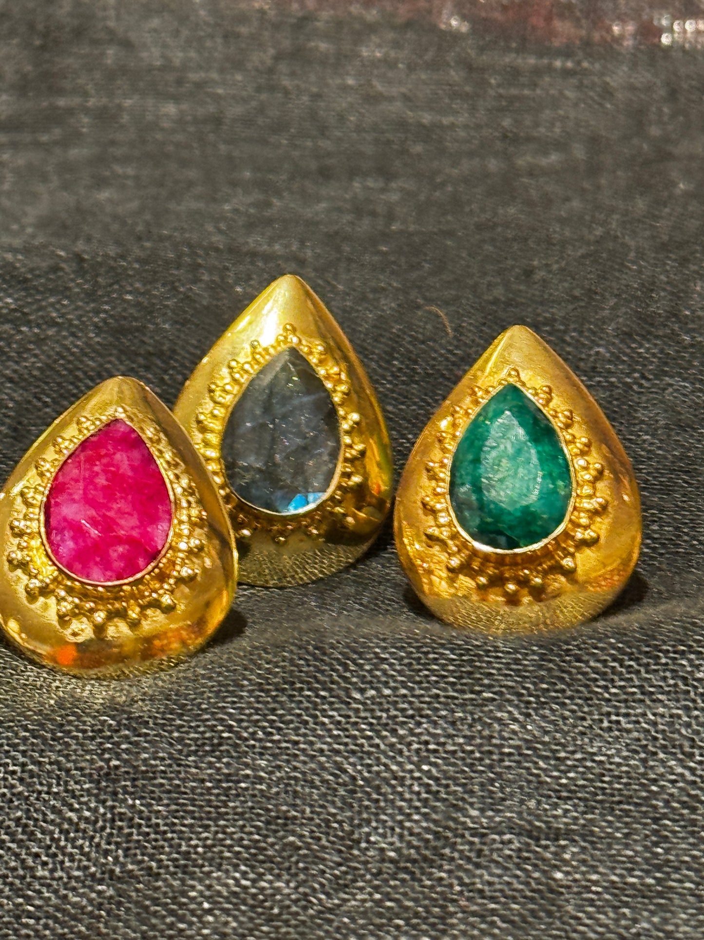 ARABESQUE FACETED GEMSTONE RINGS