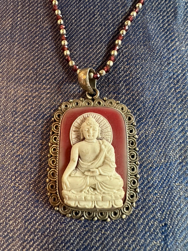 DELICATE DEITIES