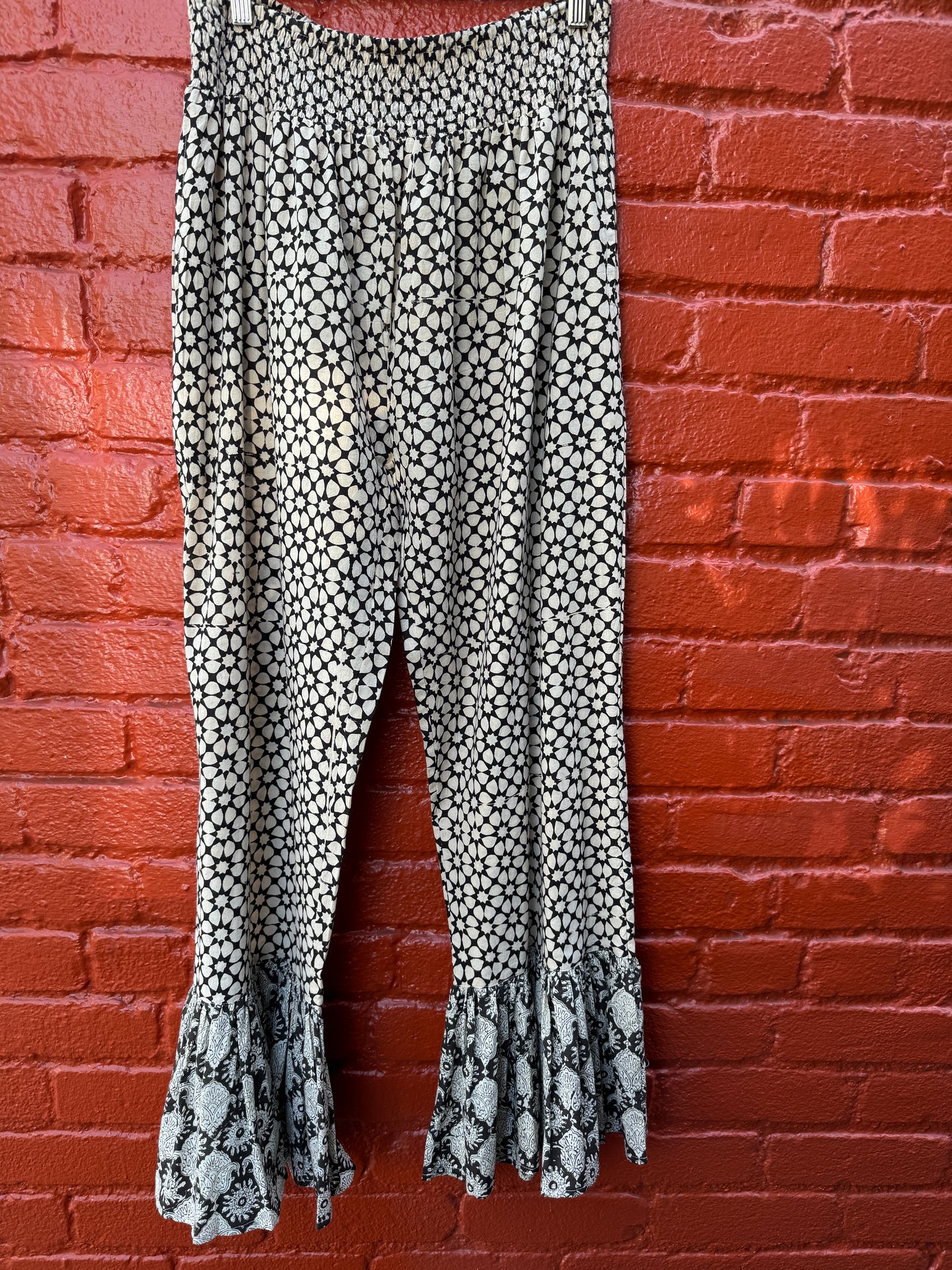 B&W MARRAKESH RUFFLE PANTS