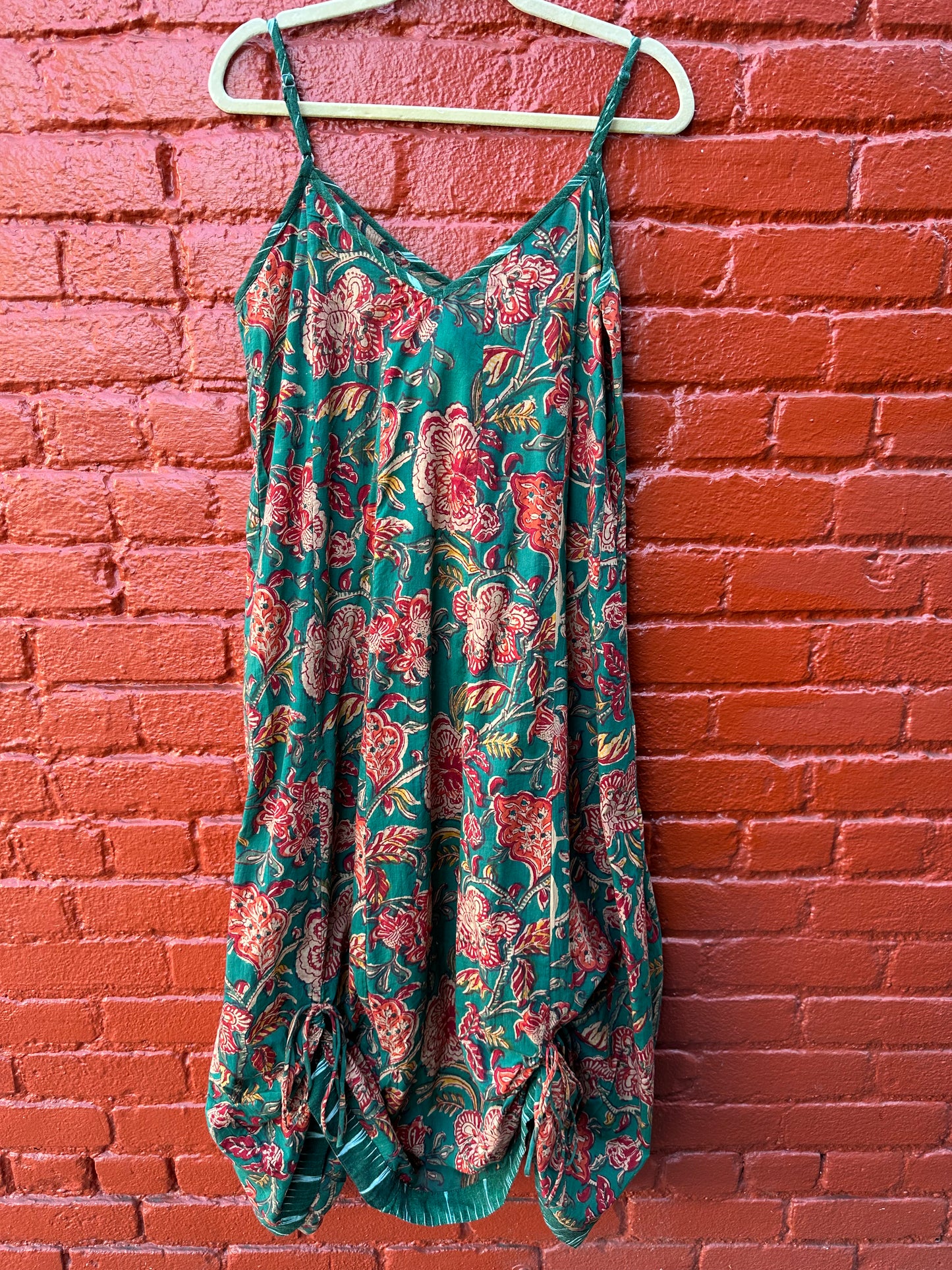 CURTAIN CALL SLIP DRESS JUNGLE FLOWER