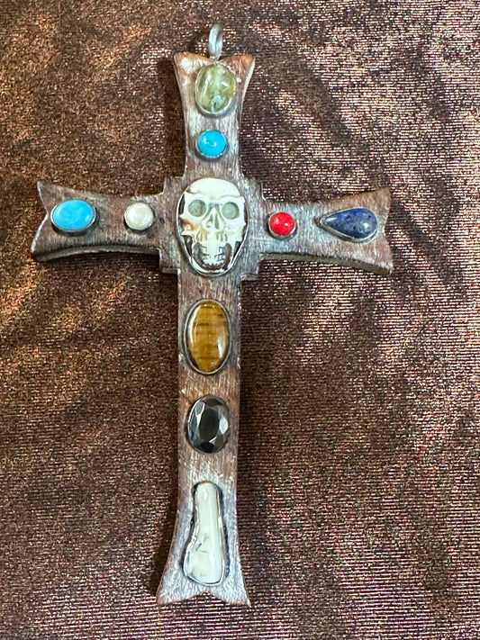 SKULL & CROSS PENDANT