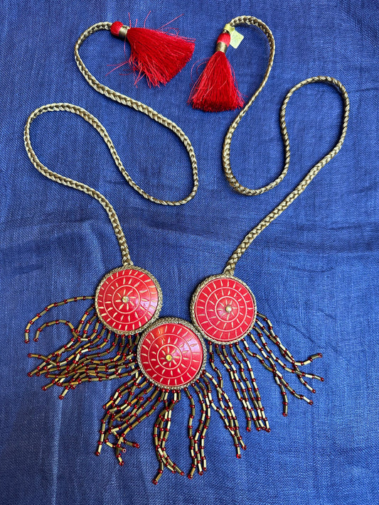 THREE BUTTONS A CHARM